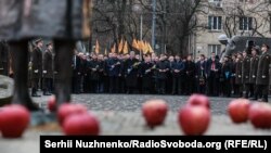 Фотогалерея: У Києві вшанували пам’ять жертв Голодоморів в Україні