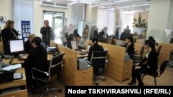 В долларовом эквиваленте объем денежных переводов из-за рубежа в прошлом году превысил 1,7 миллиарда долларов