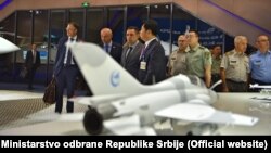 Delegacija Srbije, na čelu sa ministrom odbrane Aleksandrom Vulinom, boravila je krajem jula u Pekingu gde su joj predstavljeni aduti kineske namenske proizvodnje