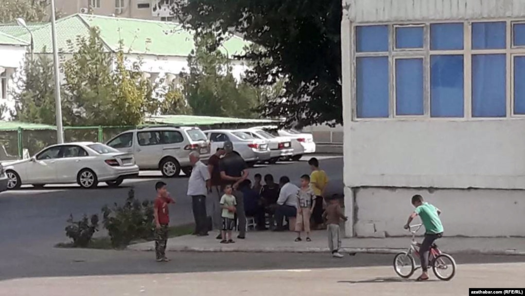 "The courtyards of residential buildings are the place where neighbors usually gather and talk to each other. We have been instructed to remove the benches, so people don't sit and create a crowd," a city worker said.