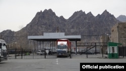 Грузовой терминал на армяно-иранской границе