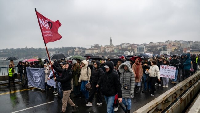  „Pași spre dreptate": Studenții sârbi, marș de protest de două zile