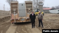 Թուրքիա - Իգդիրի նահանգապետ Էրջան Թուրանը հետևում է Ալիջանի անցակետի աշխատանքներին, լուսանկարը՝ Yesiligdir պարբերականի