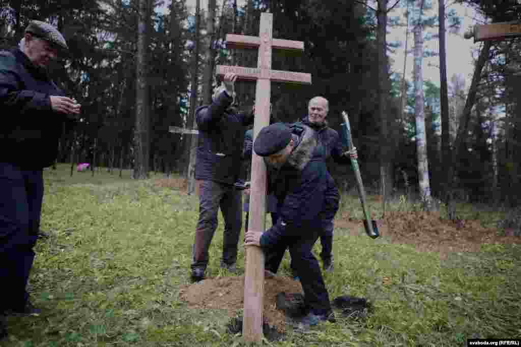 Belarus - The procession to Kurapaty on Dzyady, Minsk, 30Oct2016