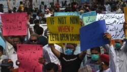 د پاکستان شخصي سکولونو اتحاديې د جون په مياشت کې په کراچۍ د سکولونو خلاصولو لپاره مظاهره کړې وه.