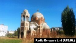 Православная церковь в Приштине, Косово.