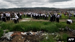 Pamje nga aksioni "Ta pastrojmë Kosovën", 24 maj 2013