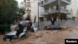 Poplave u severnom području Atine, arhiv
