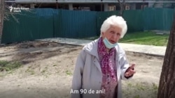 „Așteptăm Sputnik-ul”. Cum se vaccinează pensionarii din Chișinău