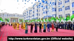 Директивы привести вес в норму в Туркменистане раньше получали сотрудники полиции, а теперь — деятели культуры и искусства