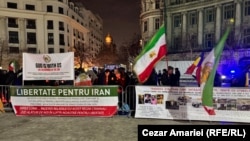 Iranienii care trăisc în România au manifestat pentru susținerea protestatarilor din țara natală. 