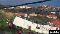 چپه شدن یک بس مسافربری در جزیره مادیرا در پرتگال
