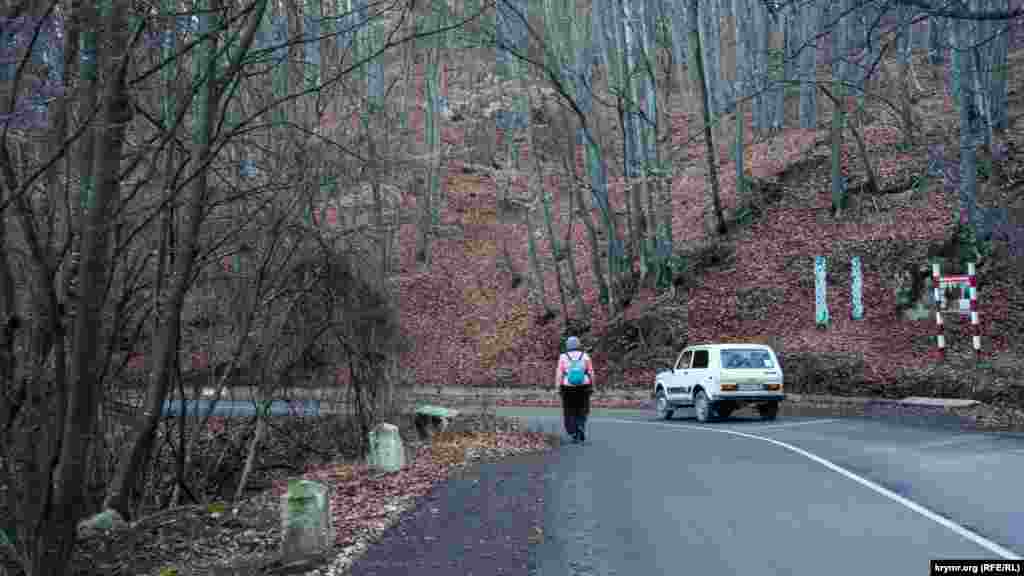 Автодорога Бахчисарай – Ялта веде на плато Ай-Петрі