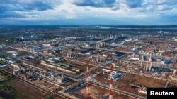 Раніше сьогодні у Росії заявили про масовану атаку безпілотників на Волгоградську область без уточнення про удар по НПЗ. Фото ілюстративне 