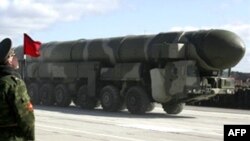 Російська балістична ракета класу «Тополь-M» (За класифікацією НАТО «SS-25»), 2008 р.