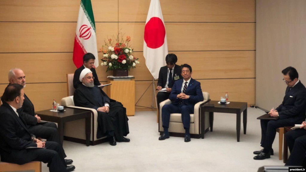 دیدار حسن روحانی، رئیس‌جمهوری ایران با شینزو آبه، نخست‌وزیر ژاپن در توکیو، ۲۹ آذر ۹۸
