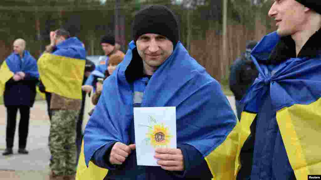 З російського полону 11 квітня напередодні святкування Великодня за юліанським календарем вдалося повернути 175 військовослужбовців та 7 цивільних громадян України