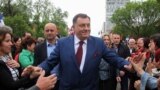 Milorad Dodik među pristalicama na protestu u Banjaluci, maj 2016.