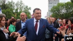 Milorad Dodik među svojim pristalicama