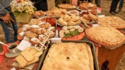 Кубете, караимские пирожки и курабье – традиционные угощения караимов