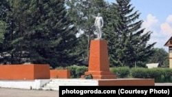 Памятник Ленину в амурском городе Зея