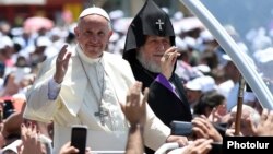 Armenia - Pope Francis tours Gyumri's Vardanants Square with Catholicos Garegin II, 25Jun2016.