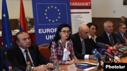 Armenia - Piotr Switalski (second from right), head of the EU Delegation in Armenia, speaks at an anti-corruption seminar in Yerevan attended by Armenian Justice Minister Arpine Hovannisian (secon from left) and Education Minister Levon Mkrtchian, 13May20