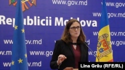 Cecilia Malmström la o conferință de presă în Chișinău, 7 noiembrie 2017.