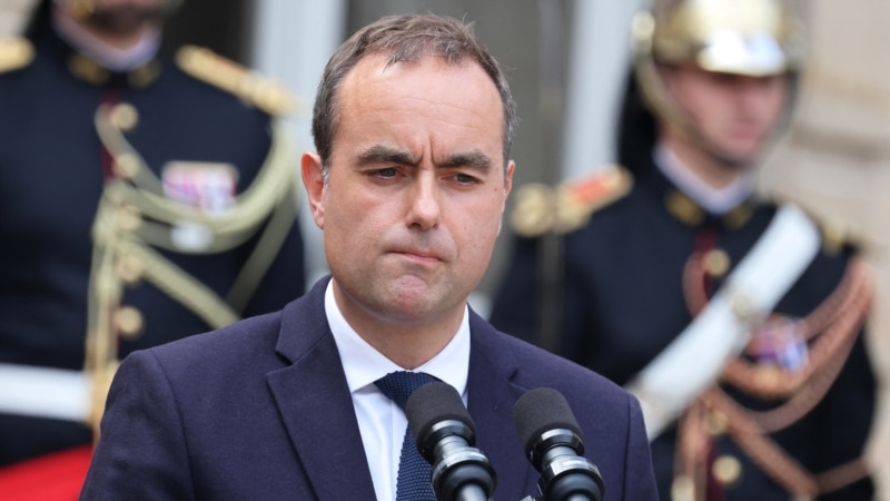 Kryeministri i Francës Lecornu jep dorëheqje vetëm një muaj pasi u emërua