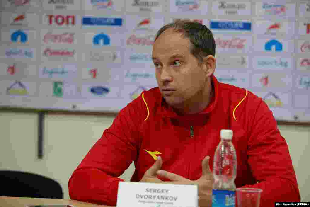 Сергей Дворянков - Кыргызстандын футбол боюнча улуттук курама командасынын башкы машыктыруучусу