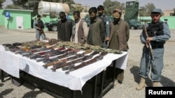 Kryengritës talibanë të zënk nga policia afgane