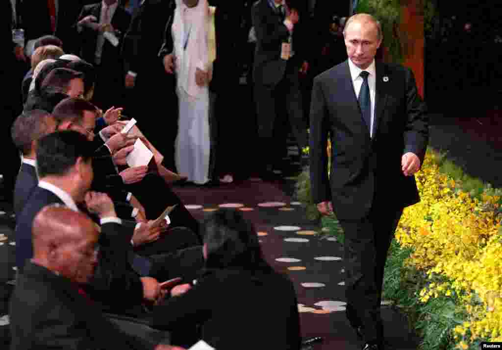 Владимир Путин на церемонии открытия