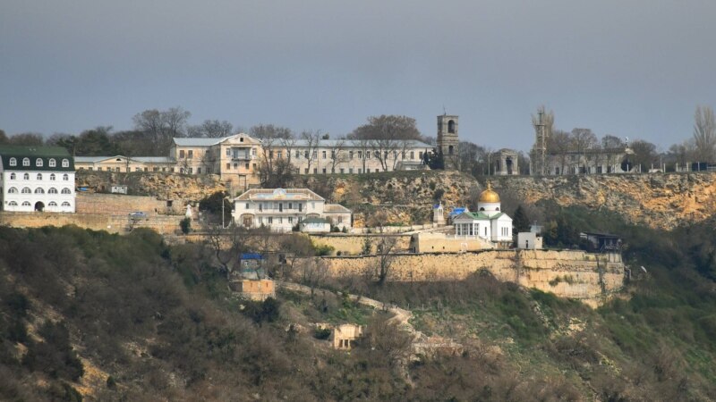 В Севастополе закрыли монастырь из-за паломника с COVID-19