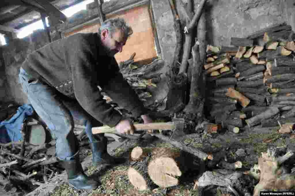 Armenia -- High prices for natural gas forces villigers to burn wood for heating, December 2012