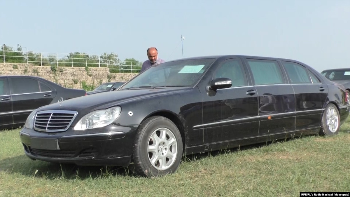 Pakistan Set To Auction Old Government Limos