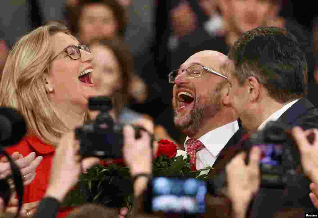 Martin Schulz reacts after he was elected the new leader of Germany&#39;s Social Democratic Party in Berlin on March 19. (Reuters/Fabrizio Bensch)