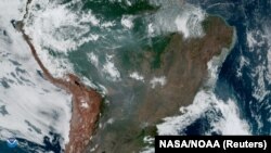 Zona incendilor din Brazilia într-o imagine de satelit