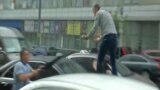 GRAB - Poroshenko's Car Attacked