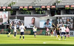 Під час першого матчу відновленої данської Суперліги: вболівальники – тільки на екранах