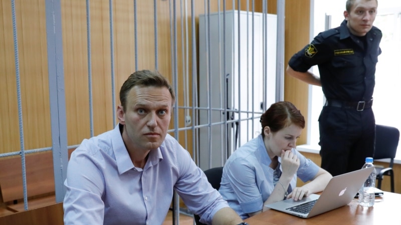 Навального арестовали на 45 суток за акцию 