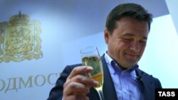 Андрей Воробьев празднует победу на выборах губернатора Московской области
