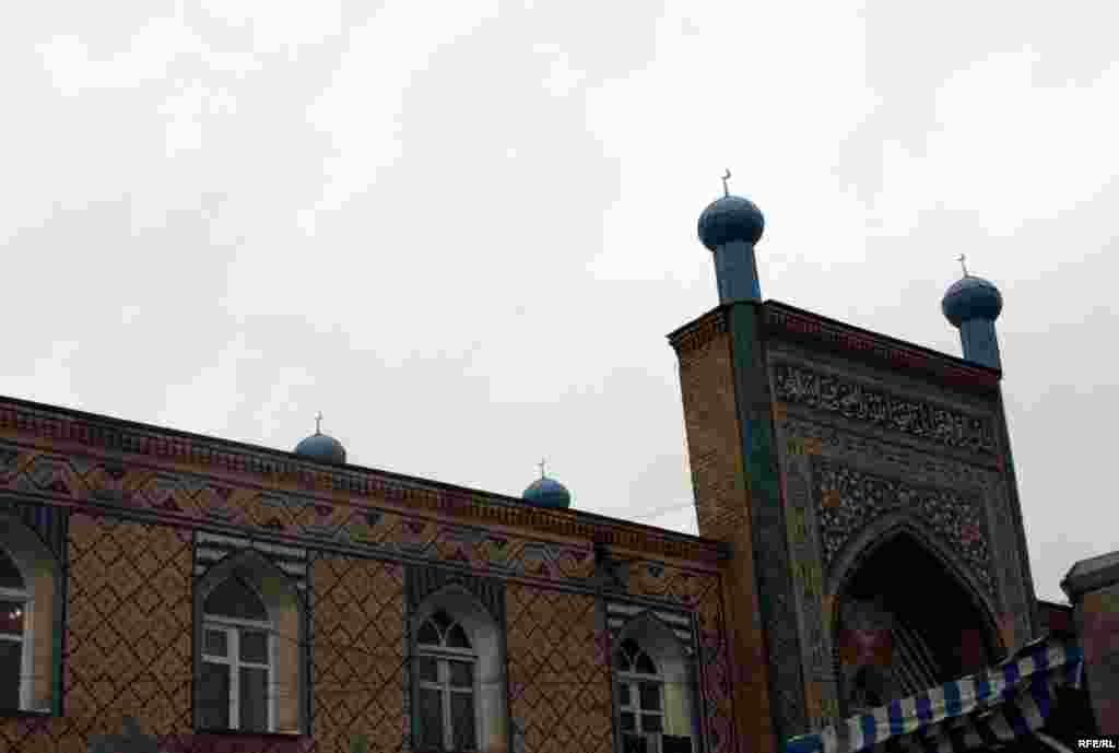 Бомпӯшиҳои рангини Душанбе #17