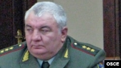Начальник Генштаба Вооруженных сил Армении, генерал-полковник Юрий Хачатуров (архив)