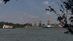 Portul Izmail văzut de pe malul românesc al Dunării (foto de arhivă)