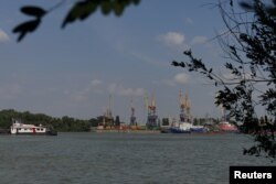 Вид на порт Измаил из Плаура, Румыния, 5 сентября 2023 года