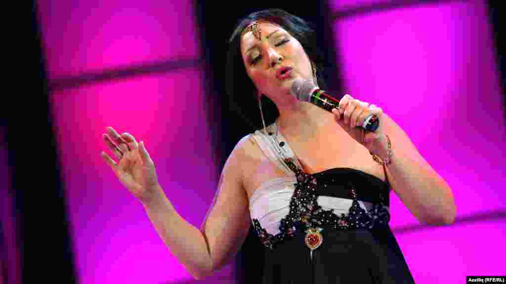 Алинә Шәрипҗанова