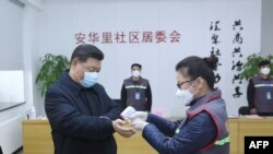 Xi Jinping vizitează un spital