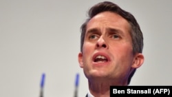 Ministrul britanic al apărării Gavin Williamsonn la Conferința Partidului Conservator la Birmingham, 30 septembrie 2018