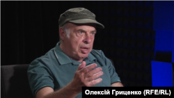 Натан Щаранський під час інтерв'ю в студії Радіо Свобода в Києві