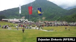 Obilježavanje Bitke na Neretvi ispred muzeja u Jablanici, arhivska fotografija